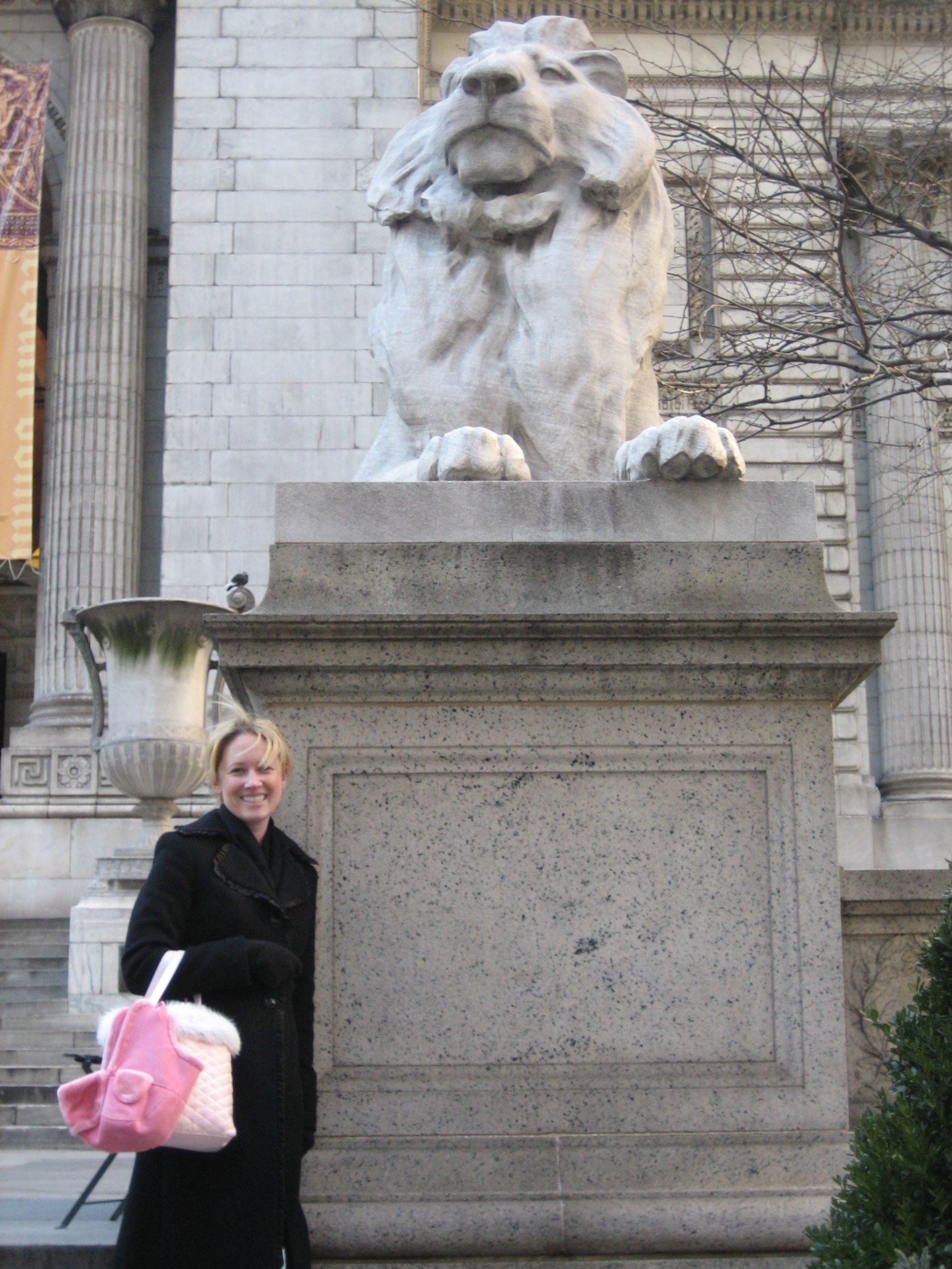 Top-Cats-The-Life-And-Times-of-the-New-York-Public-Library-Lions